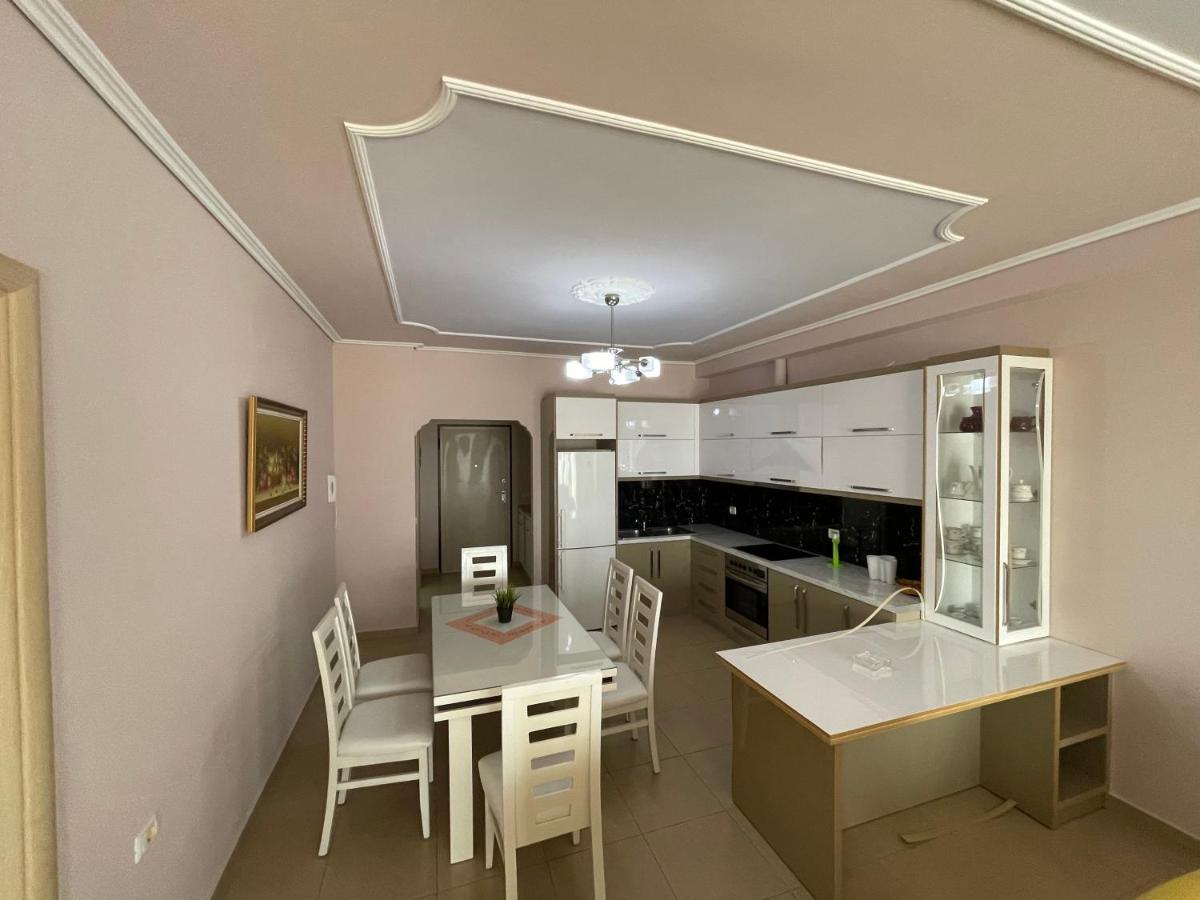 Flower Apartment Саранде Екстериор снимка