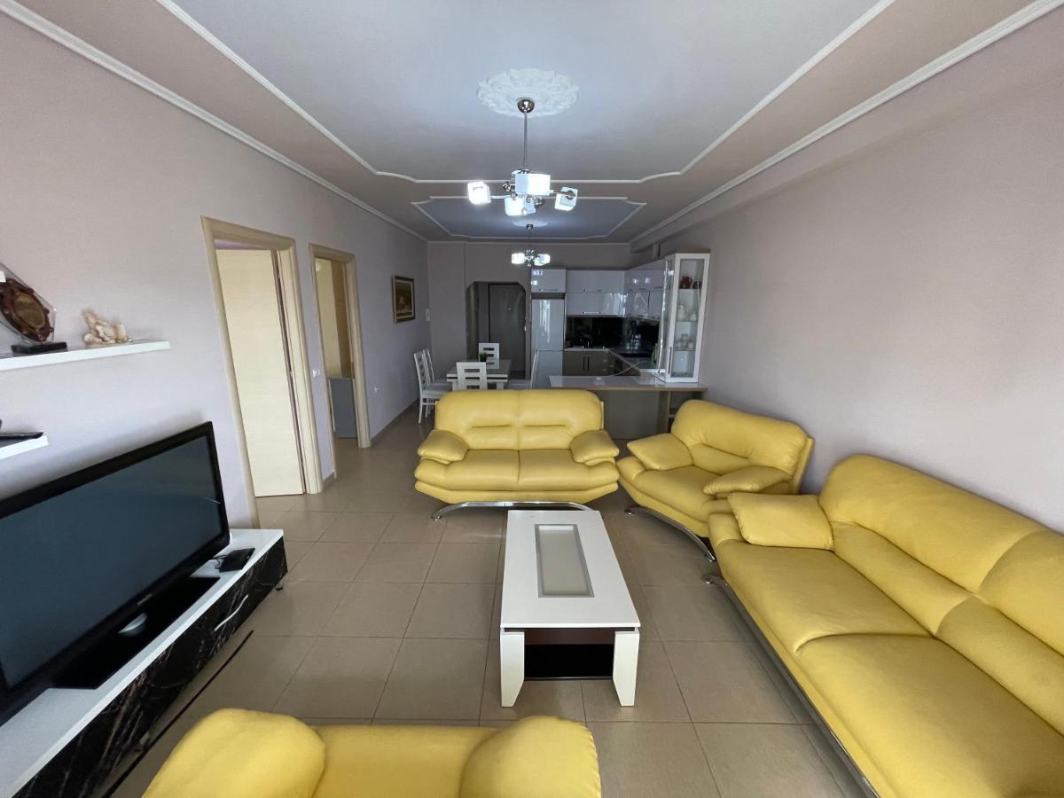 Flower Apartment Саранде Екстериор снимка
